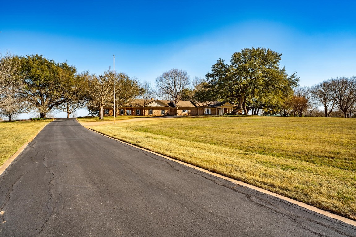 Belton, Texas, 76513, United States, 3 Bedrooms Bedrooms, ,5 BathroomsBathrooms,Residential,For Sale,1882630