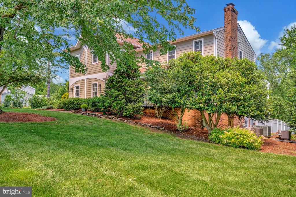 Fredericksburg, Virginia, 22405, United States, 5 Bedrooms Bedrooms, ,5 BathroomsBathrooms,Residential,For Sale,1825163