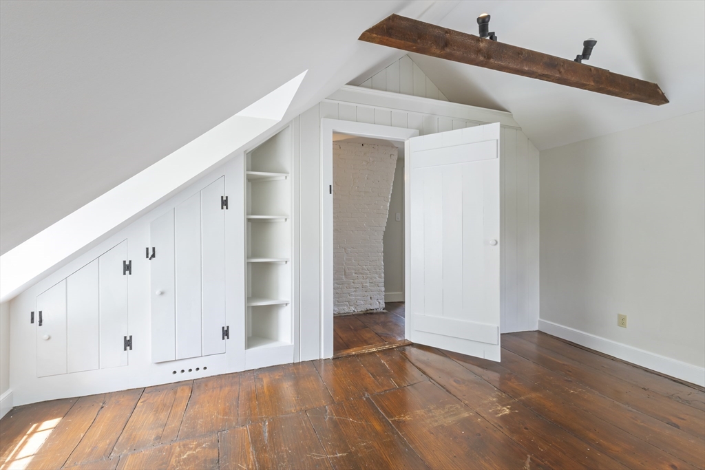 Hingham, Massachusetts, 02043, United States, 4 Bedrooms Bedrooms, ,3 BathroomsBathrooms,Residential,For Sale,1881278