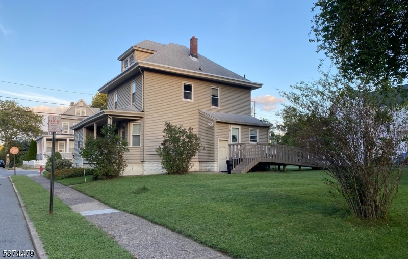 Hawthorne Boro, New Jersey, 07506, United States, 2 Bedrooms Bedrooms, ,2 BathroomsBathrooms,Residential,For Sale,1903261