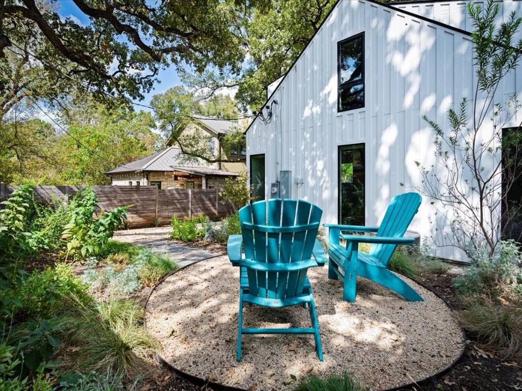Austin, Texas, 78703, United States, 4 Bedrooms Bedrooms, ,4 BathroomsBathrooms,Residential,For Sale,1940448