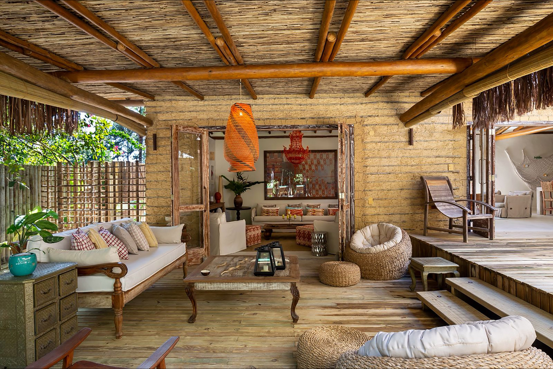  Refined residence with sophisticated interiors and native forest views - 物件實景