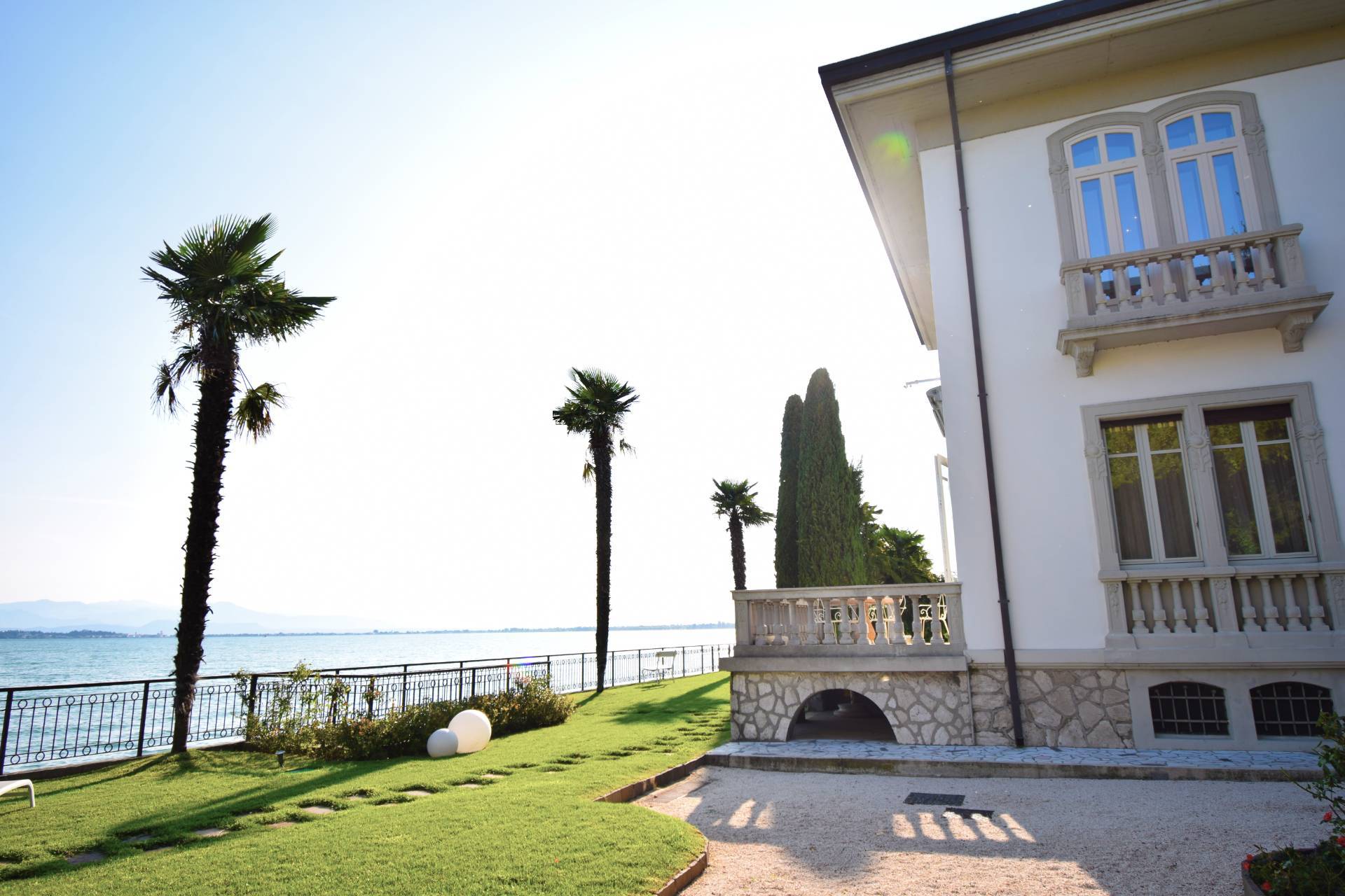 Desenzano del Garda, Brescia, 25015, IT, 4 Bedrooms Bedrooms, ,4 BathroomsBathrooms,Residential,For Sale,1826447