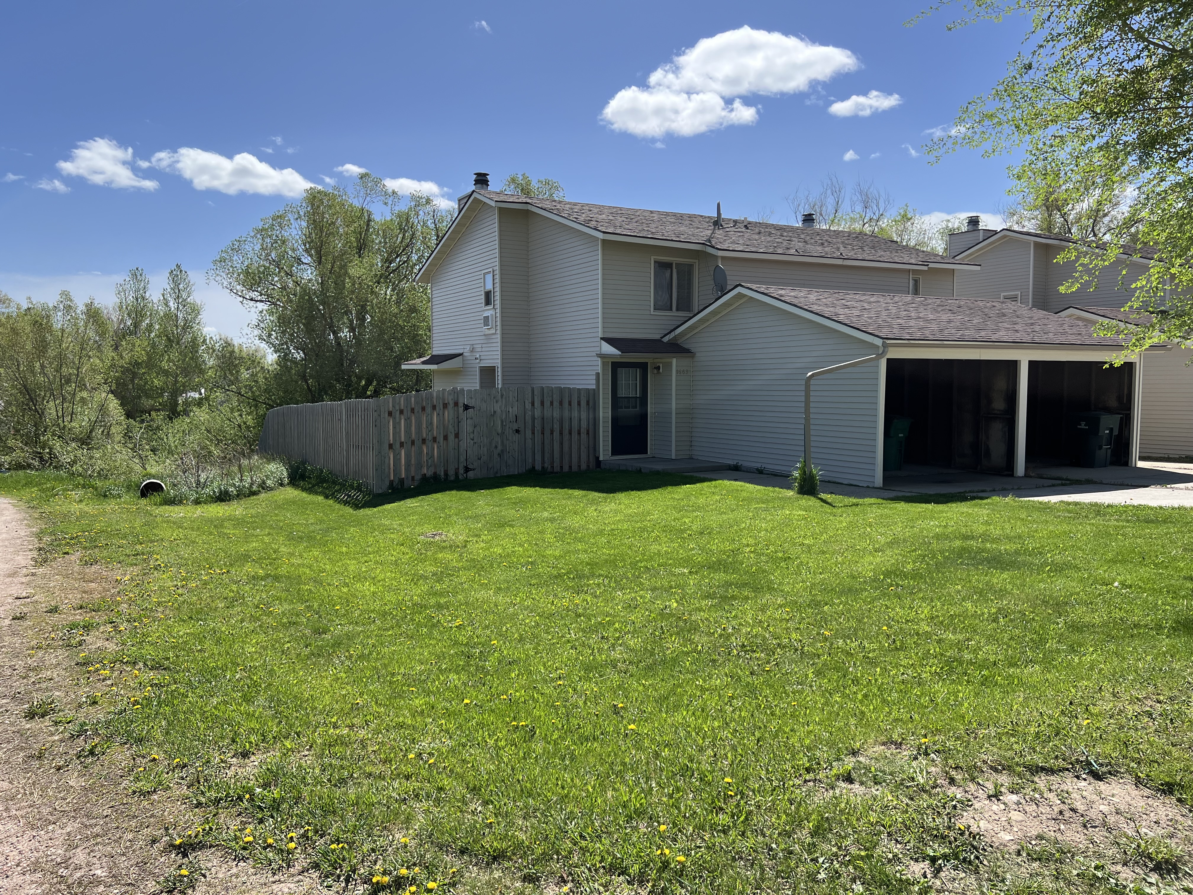 Sheridan, Wyoming, 82801, United States, 3 Bedrooms Bedrooms, ,2 BathroomsBathrooms,Residential,For Sale,1928698