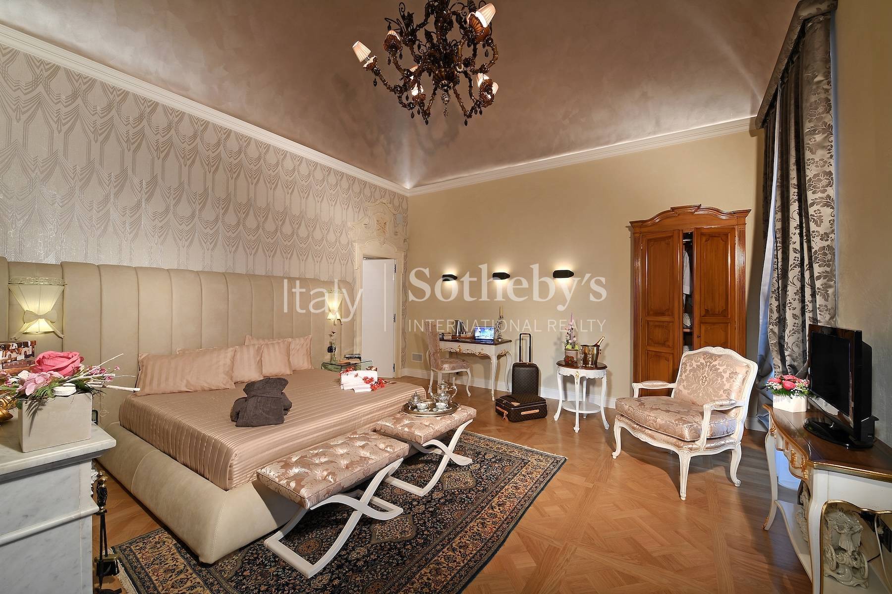  Splendid residence with swimming pool in the centre of Cherasco - 物件實景