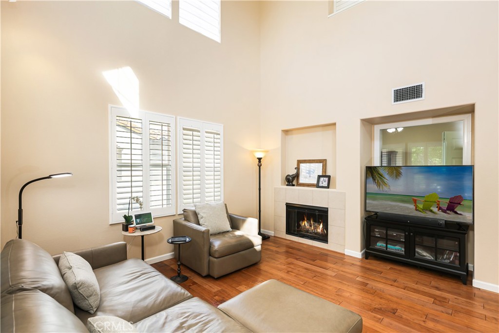 Irvine, California, 92602, United States, 3 Bedrooms Bedrooms, ,2 BathroomsBathrooms,Residential,For Sale,1992045