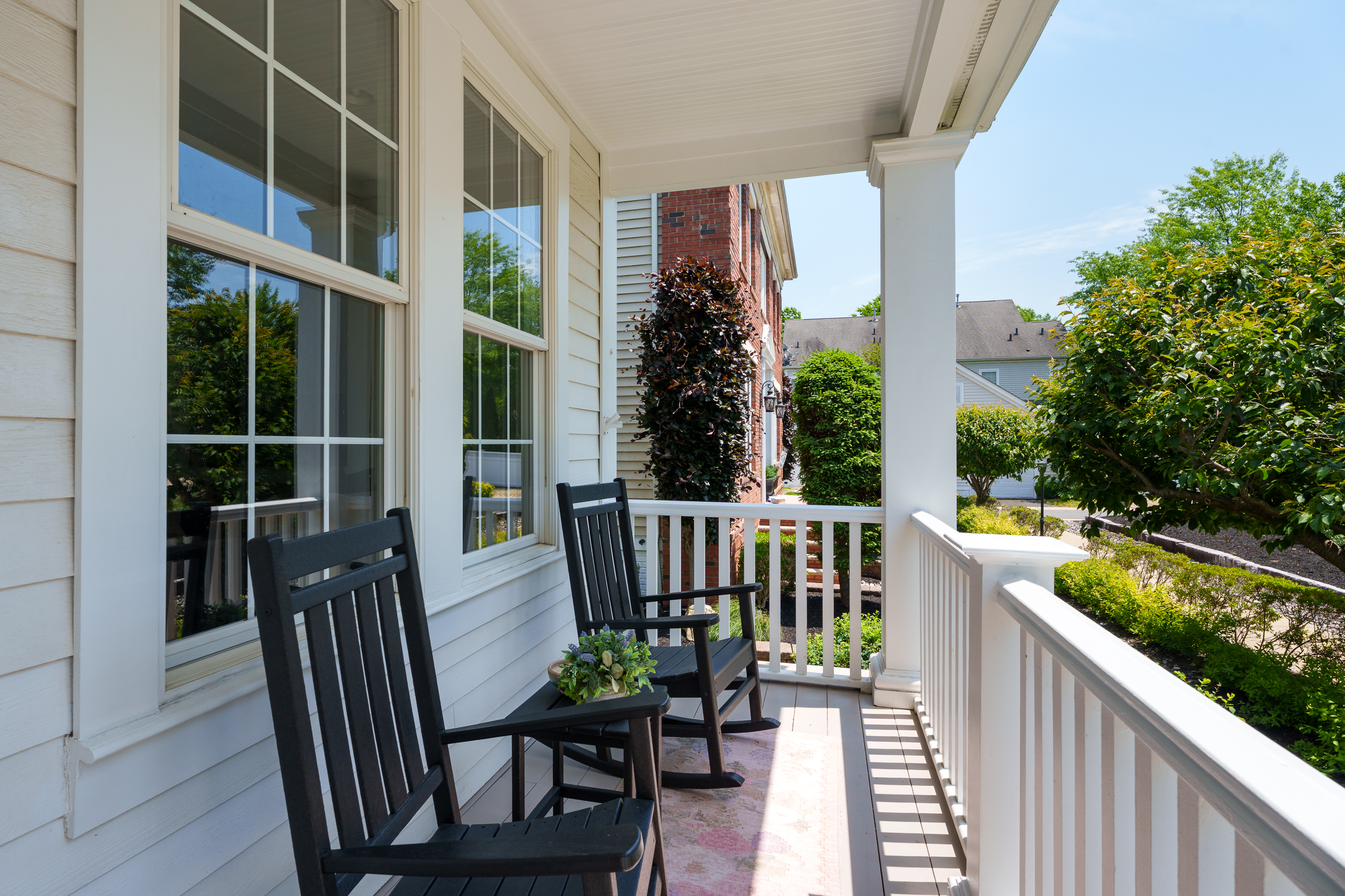  Turn-Key Town Center Home on a Picture-Perfect Lot - 物件實景