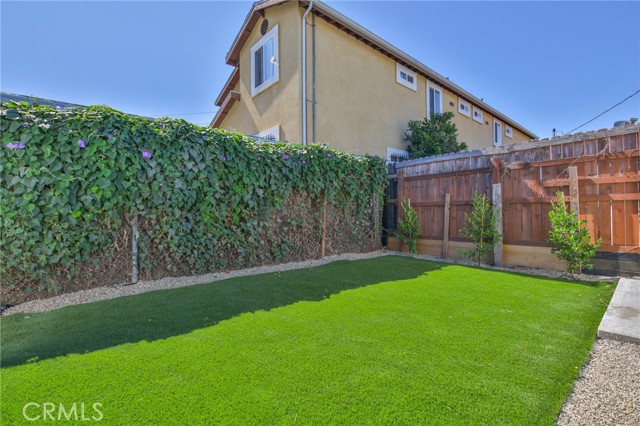 Los Angeles, California, 90061, United States, 2 Bedrooms Bedrooms, ,2 BathroomsBathrooms,Residential,For Sale,2000057