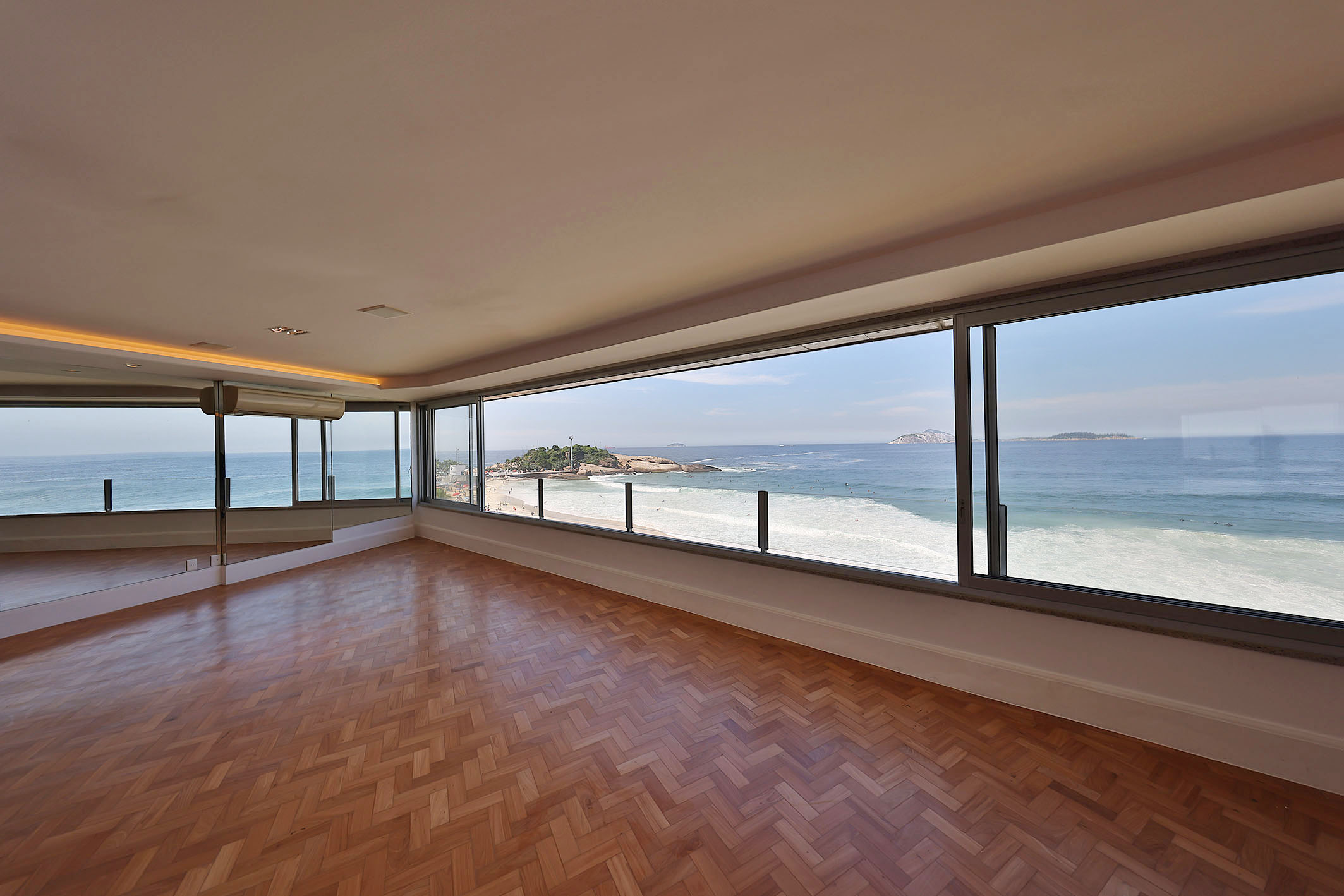  Exclusive penthouse with open views on Francisco Bhering - 物件實景