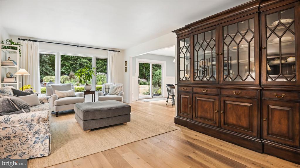 Reston, Virginia, 20191, United States, 4 Bedrooms Bedrooms, ,3 BathroomsBathrooms,Residential,For Sale,1987433