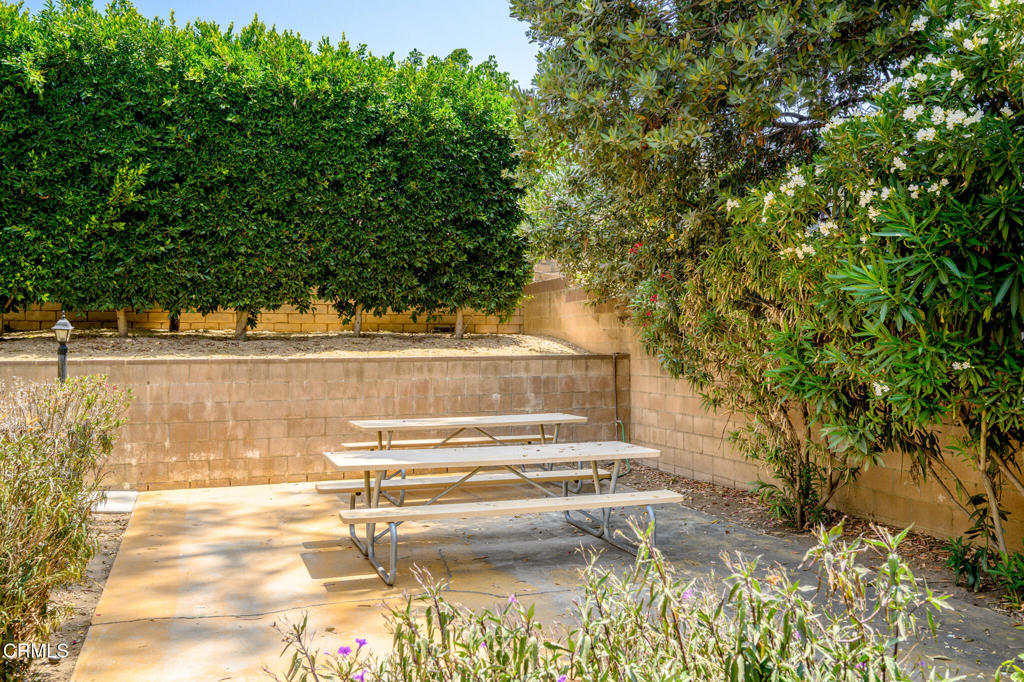 Los Angeles, California, 90042, United States, 2 Bedrooms Bedrooms, ,2 BathroomsBathrooms,Residential,For Sale,1856042