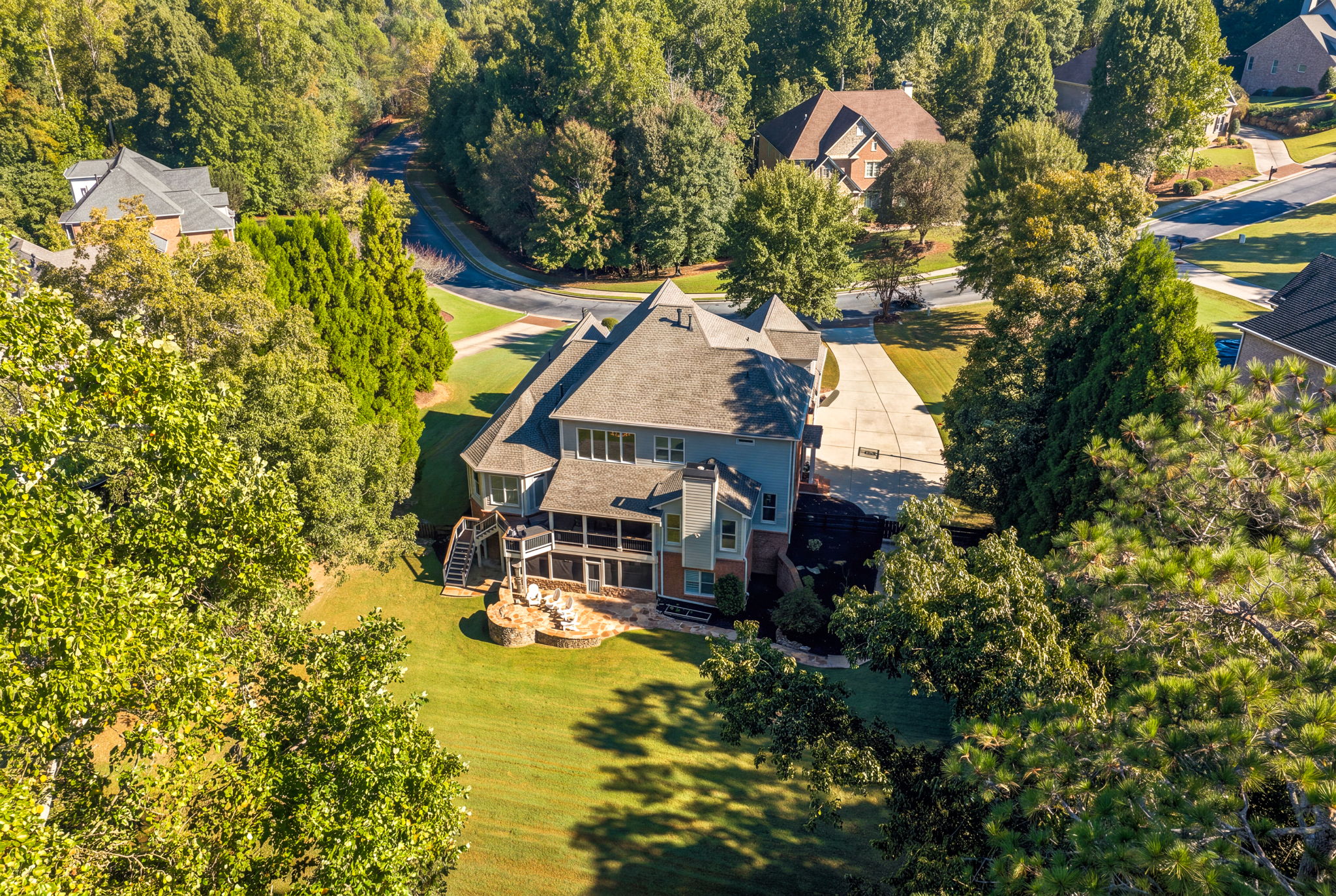  Situated Within the Sought-After, Gated Community of Clearbrooke - 物件實景