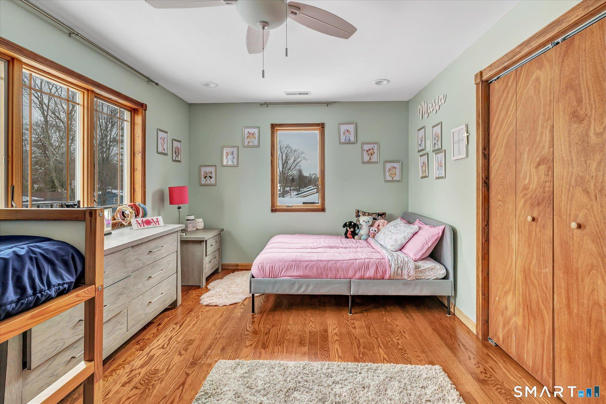 Milford, Connecticut, 06461, United States, 3 Bedrooms Bedrooms, ,3 BathroomsBathrooms,Residential,For Sale,2012517