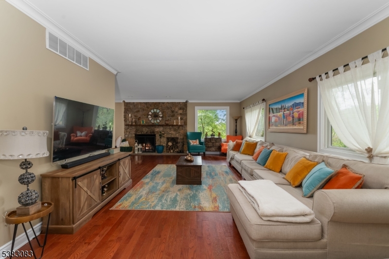 Washington Twp., New Jersey, 07830, United States, 4 Bedrooms Bedrooms, ,4 BathroomsBathrooms,Residential,For Sale,1950864