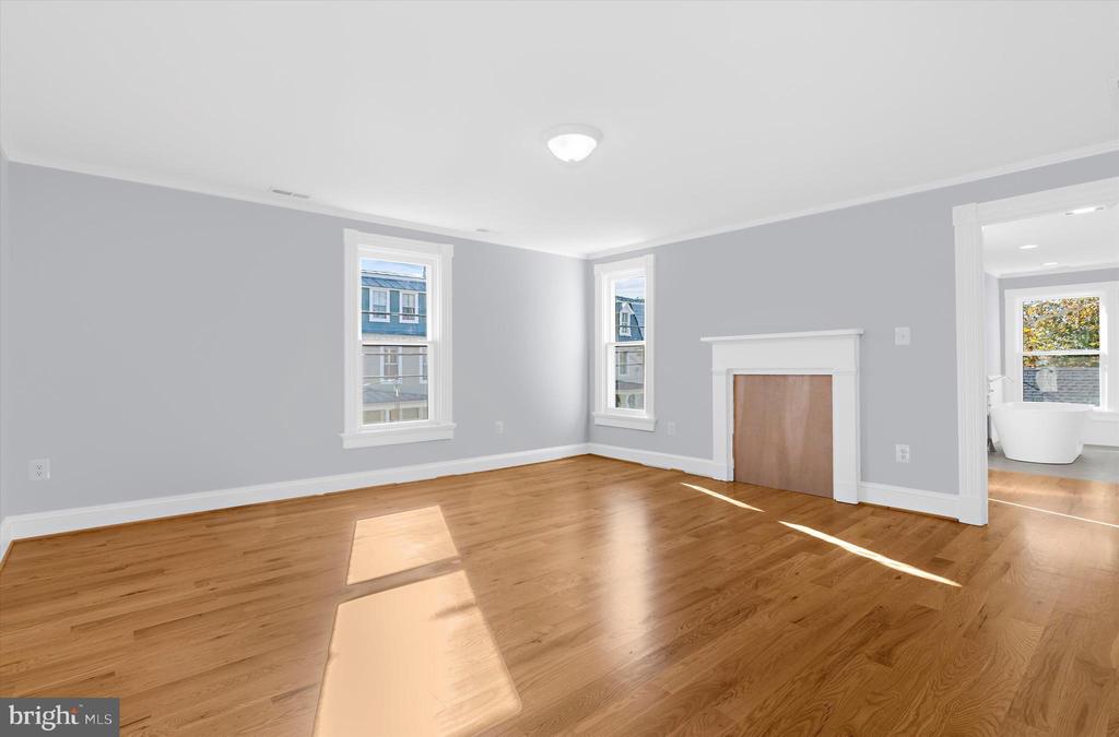 Chestertown, Maryland, 21620, United States, 5 Bedrooms Bedrooms, ,5 BathroomsBathrooms,Residential,For Sale,1988970