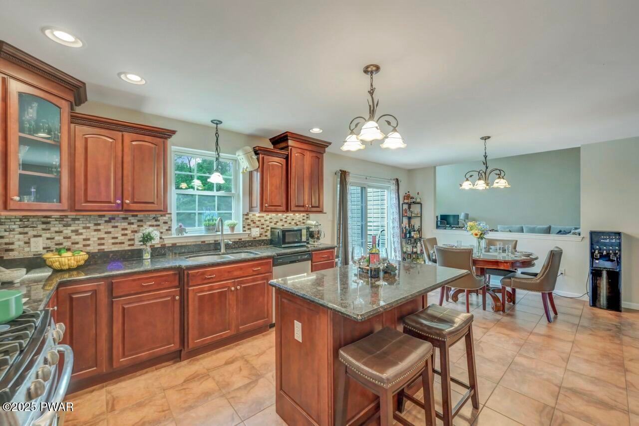 Honesdale, Pennsylvania, 18431, United States, 5 Bedrooms Bedrooms, ,4 BathroomsBathrooms,Residential,For Sale,1973688