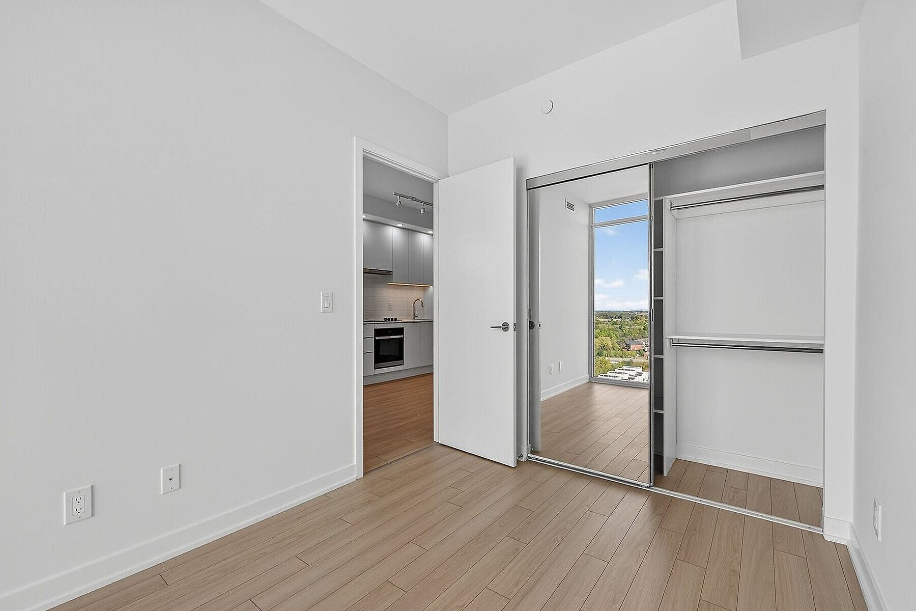  North Oak Condos - 物件實景
