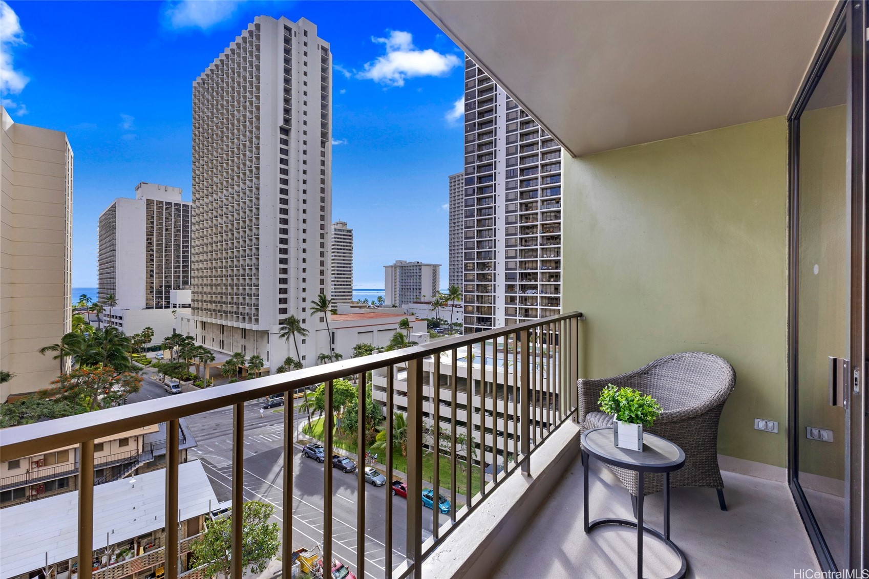 Honolulu, Hawaii, 96815, United States, 1 Bedroom Bedrooms, ,1 BathroomBathrooms,Residential,For Sale,1986211