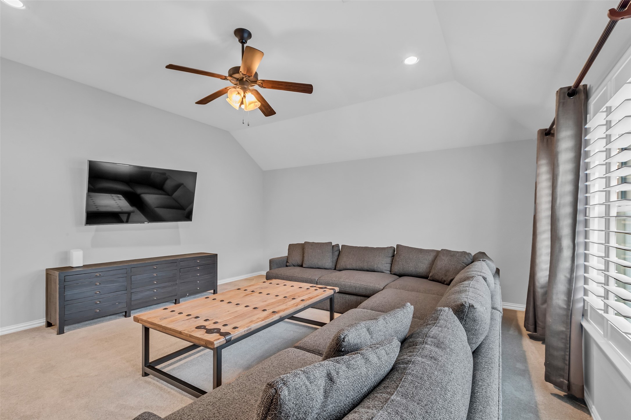 Spring, Texas, 77389, United States, 4 Bedrooms Bedrooms, ,4 BathroomsBathrooms,Residential,For Sale,1906522