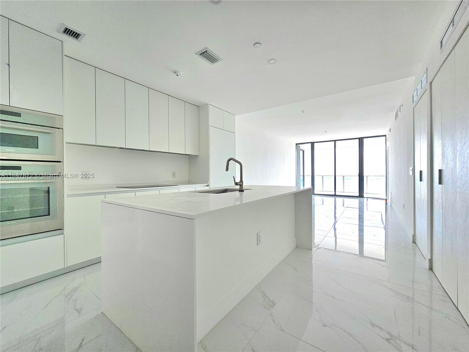 Miami, Florida, 33137, United States, 2 Bedrooms Bedrooms, ,3 BathroomsBathrooms,Residential,For Sale,1903602