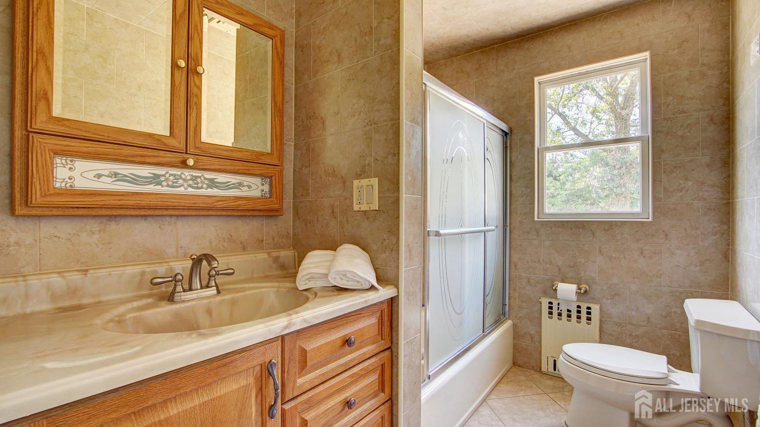 East Brunswick, New Jersey, 08816, United States, 3 Bedrooms Bedrooms, ,1 BathroomBathrooms,Residential,For Sale,1794139