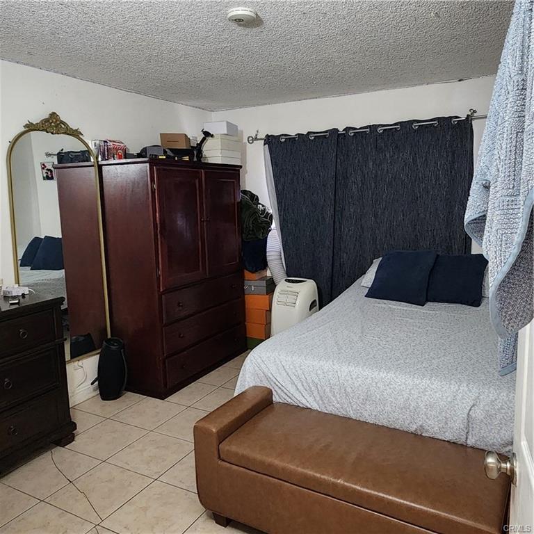 Los Angeles, California, 90023, United States, 9 Bedrooms Bedrooms, ,5 BathroomsBathrooms,Residential,For Sale,1855896