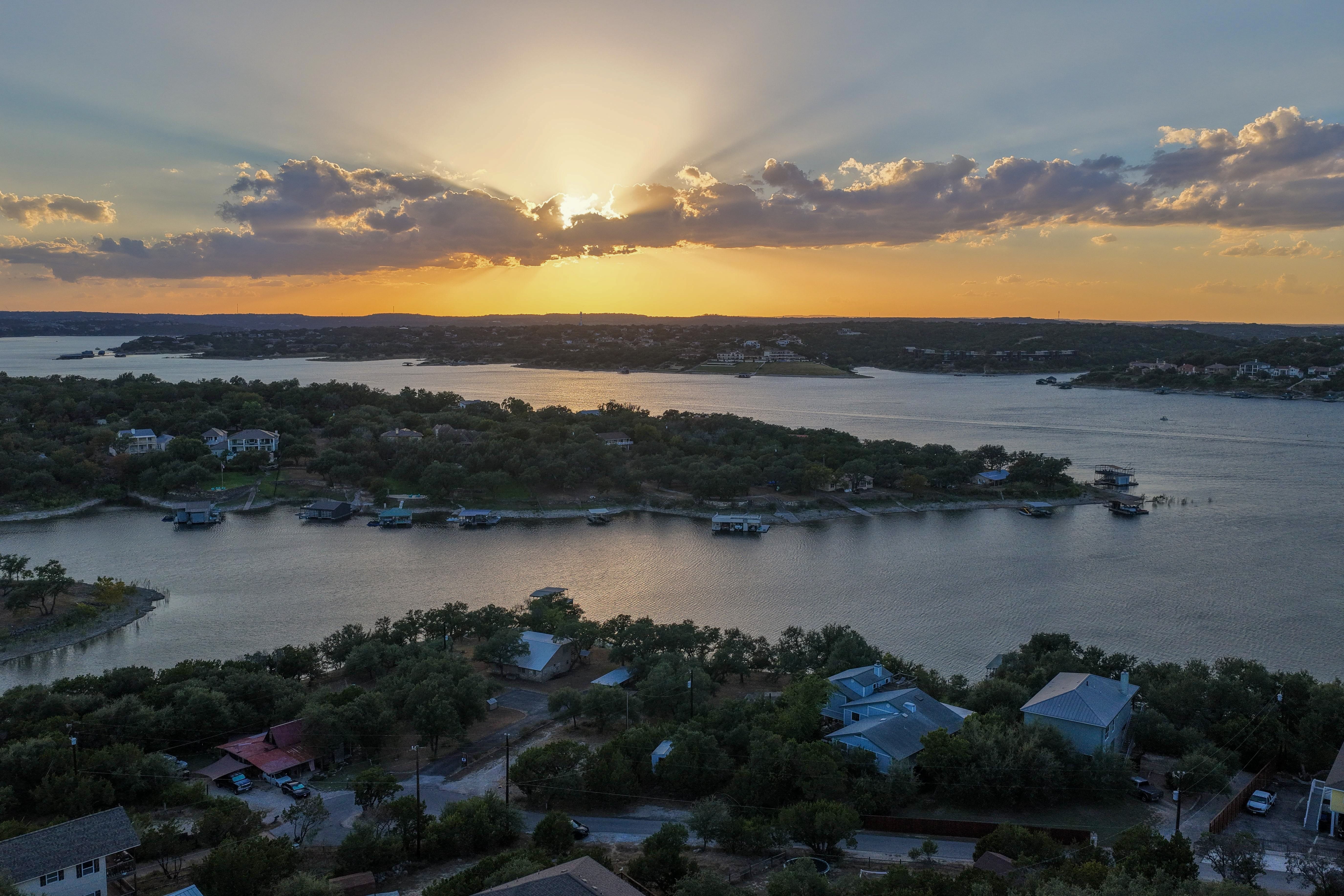 Private Deep-Water Retreat on Lake Travis, Permits in Hand - 物件實景
