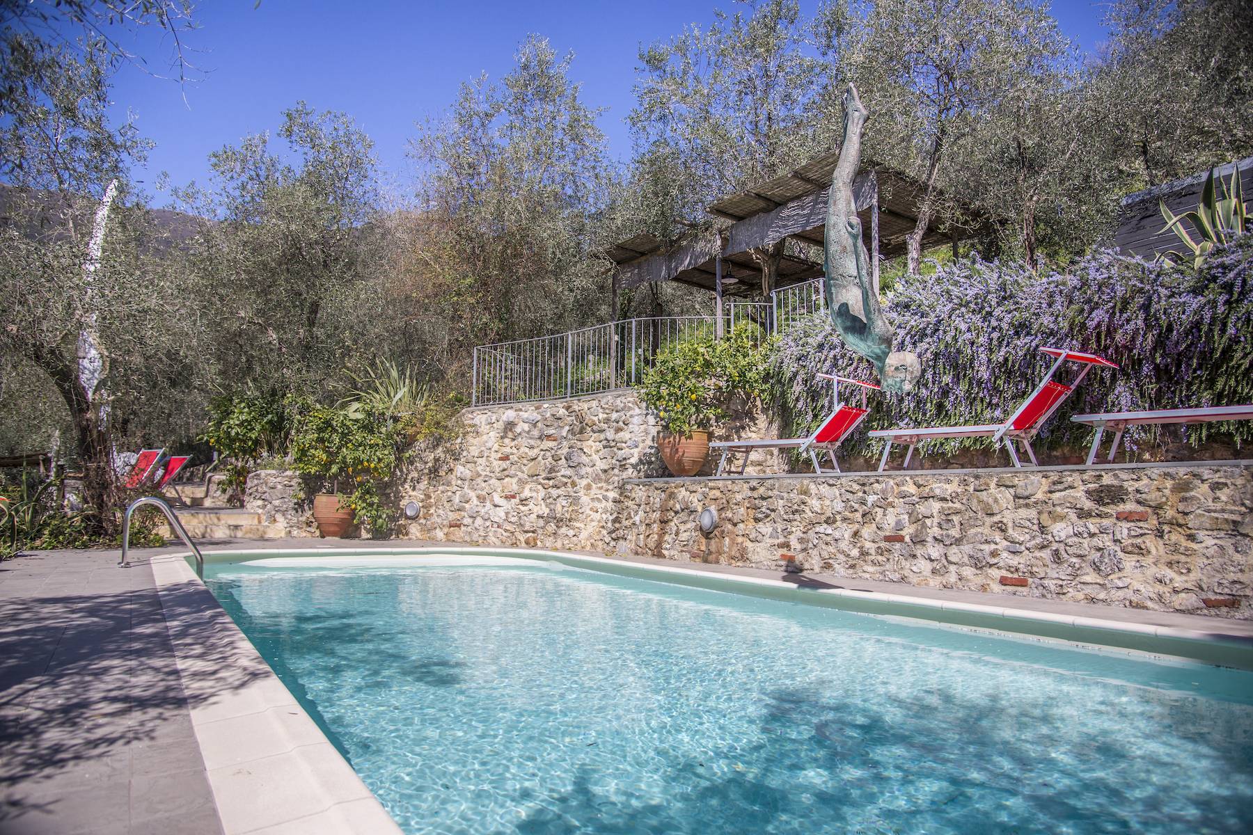 Romantic property in Versilia 