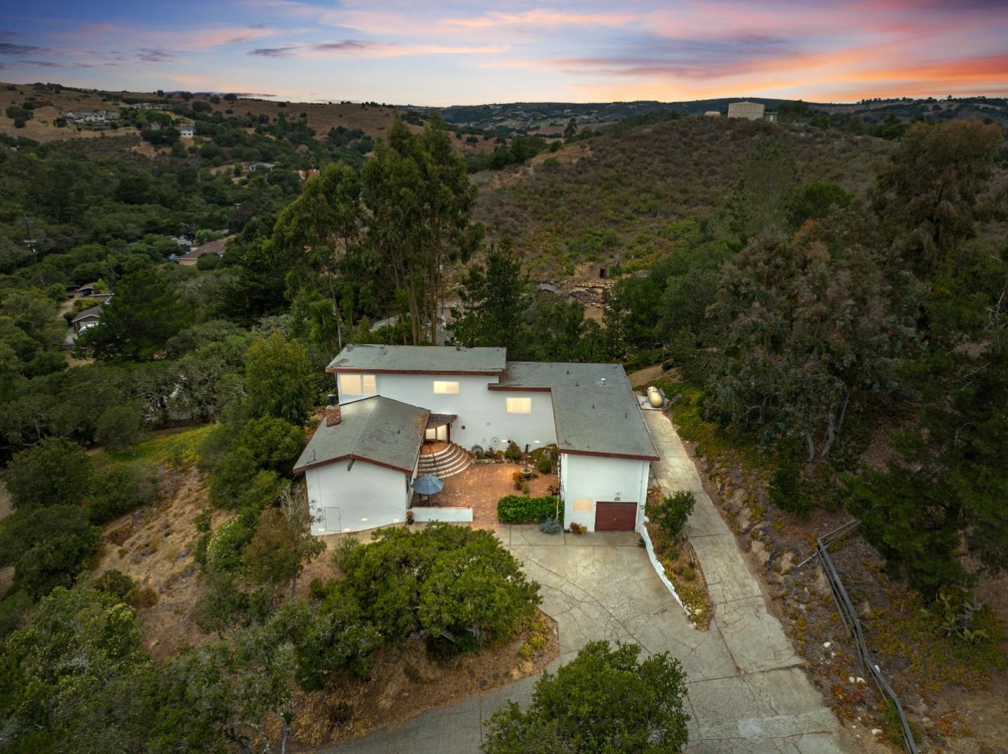 Salinas, California, 93908, United States, 5 Bedrooms Bedrooms, ,4 BathroomsBathrooms,Residential,For Sale,1901072