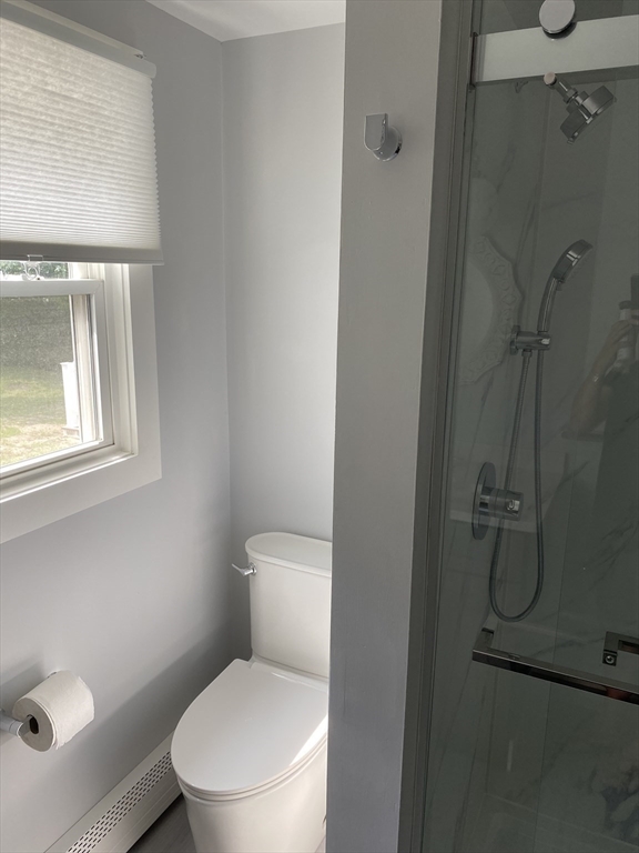 Groveland, Massachusetts, 01834, United States, 5 Bedrooms Bedrooms, ,3 BathroomsBathrooms,Residential,For Sale,1909322