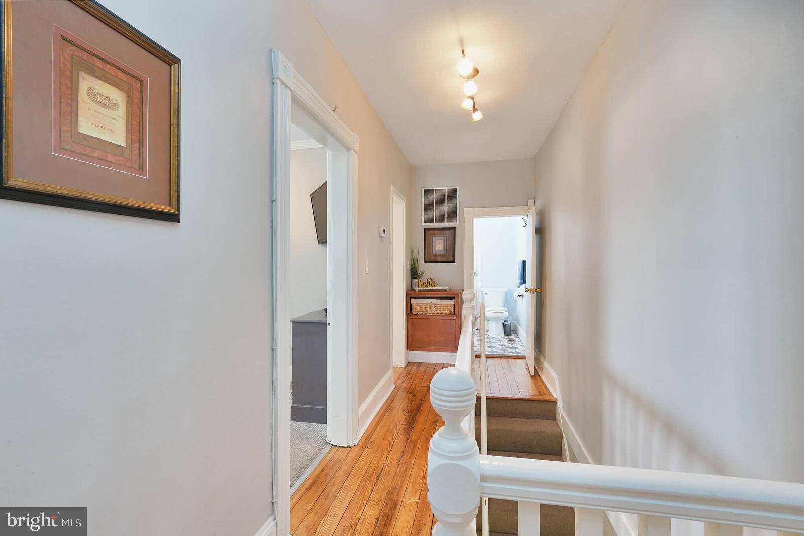 Annapolis, Maryland, 21401, United States, 4 Bedrooms Bedrooms, ,3 BathroomsBathrooms,Residential,For Sale,2002479