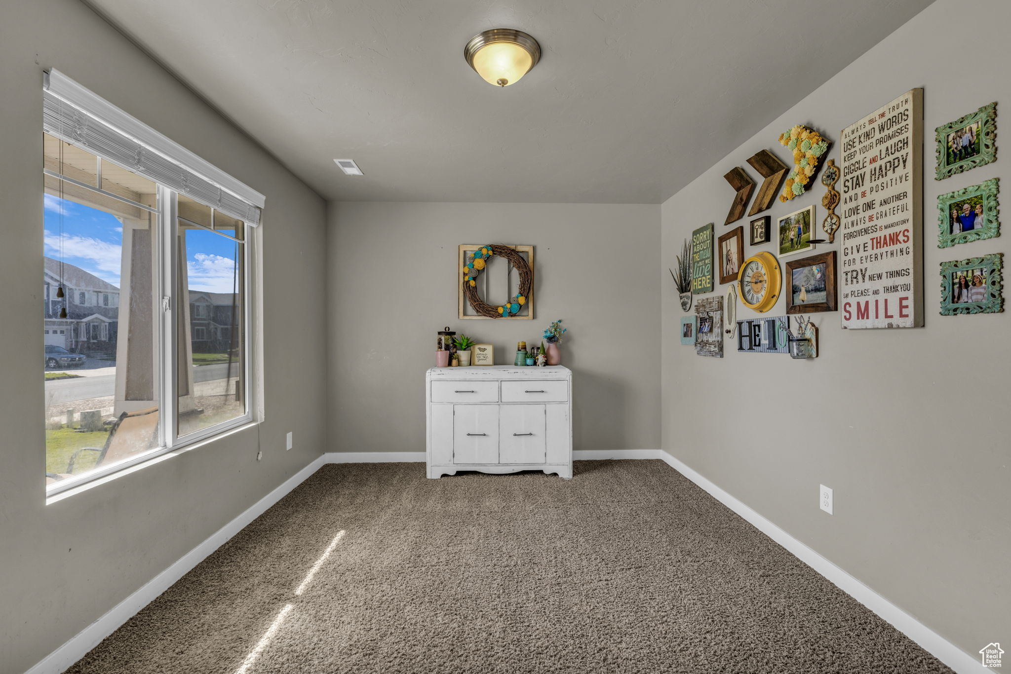 Stansbury Park, Utah, 84074, United States, 4 Bedrooms Bedrooms, ,3 BathroomsBathrooms,Residential,For Sale,1956309