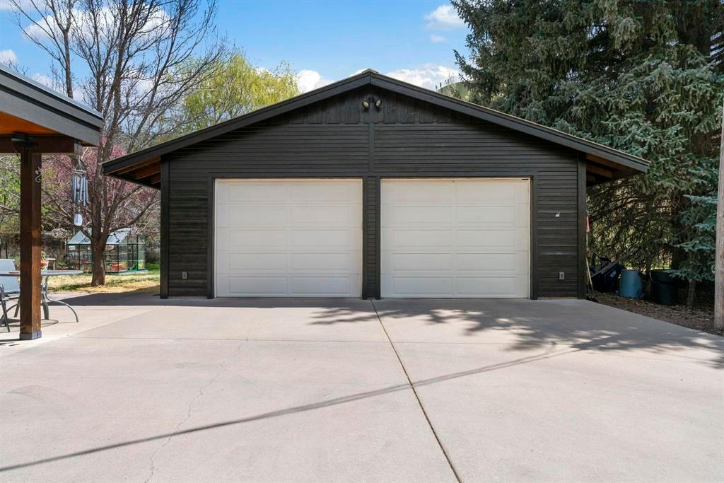 Durango, Colorado, 81301, United States, 3 Bedrooms Bedrooms, ,2 BathroomsBathrooms,Residential,For Sale,1794547