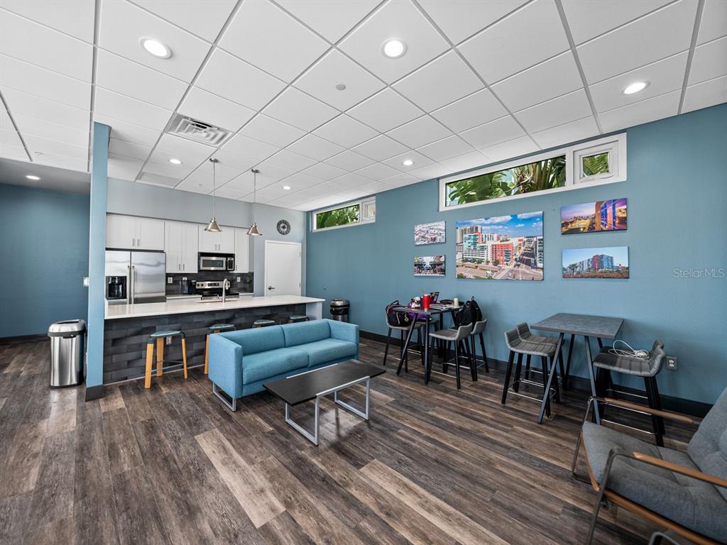 Tampa, Florida, 33602, United States, 1 Bedroom Bedrooms, ,2 BathroomsBathrooms,Residential,For Sale,1807675