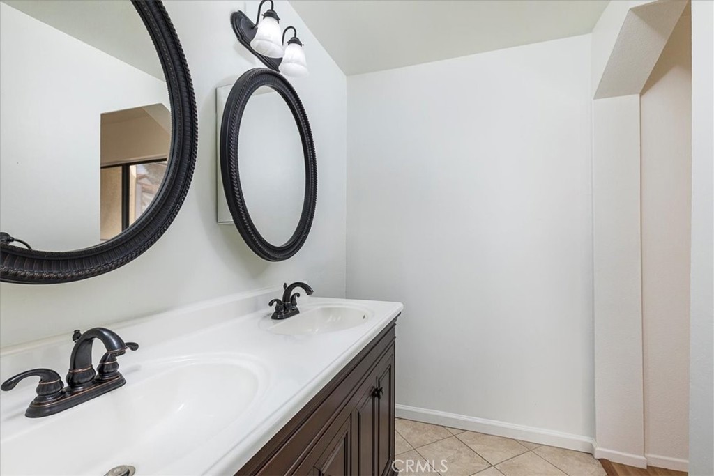 Murrieta, California, 92563, United States, 3 Bedrooms Bedrooms, ,1 BathroomBathrooms,Residential,For Sale,1975834