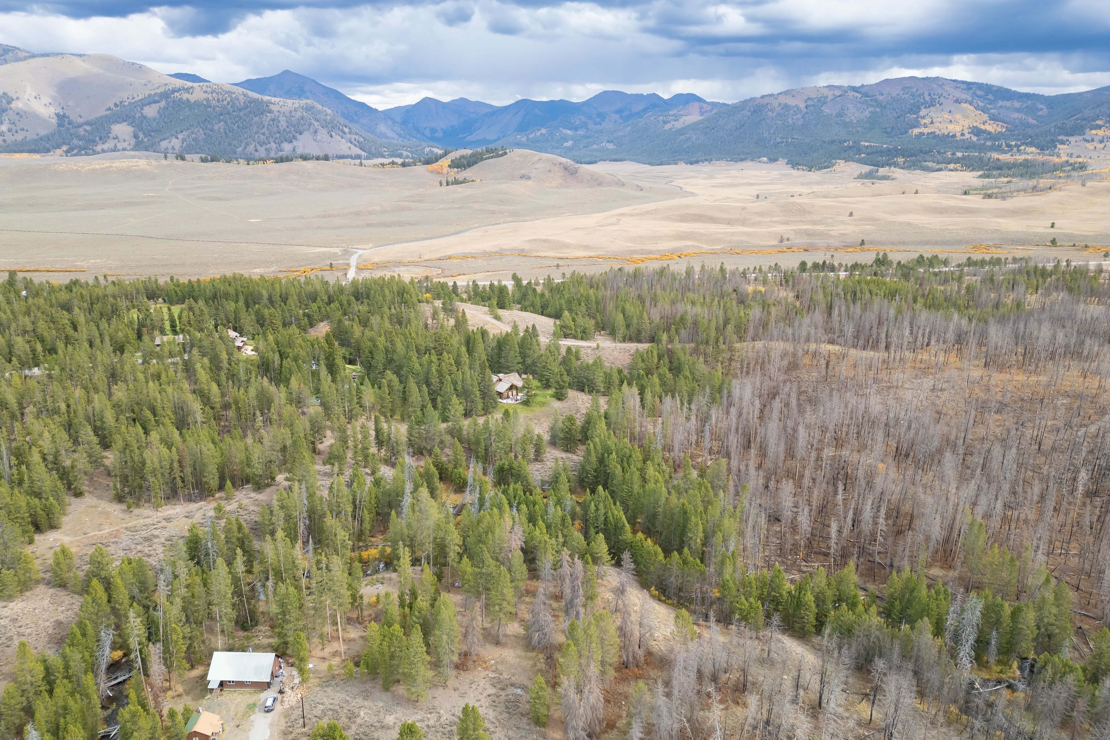 A Rare Creekside Retreat In The Sawtooths - 物件實景
