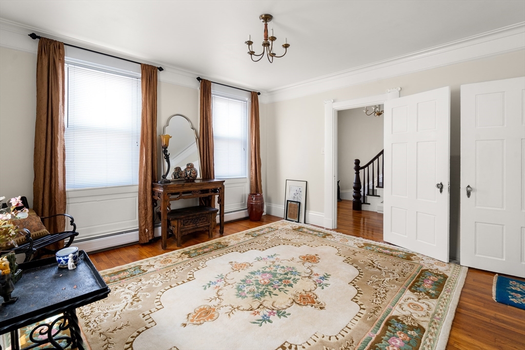 New Bedford, Massachusetts, 02740, United States, 4 Bedrooms Bedrooms, ,3 BathroomsBathrooms,Residential,For Sale,1897669