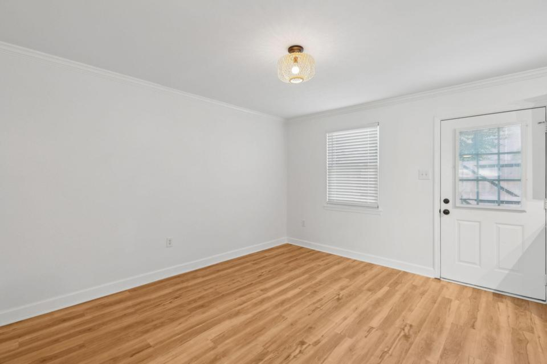  415 Parkdale Drive 8E - 物件實景