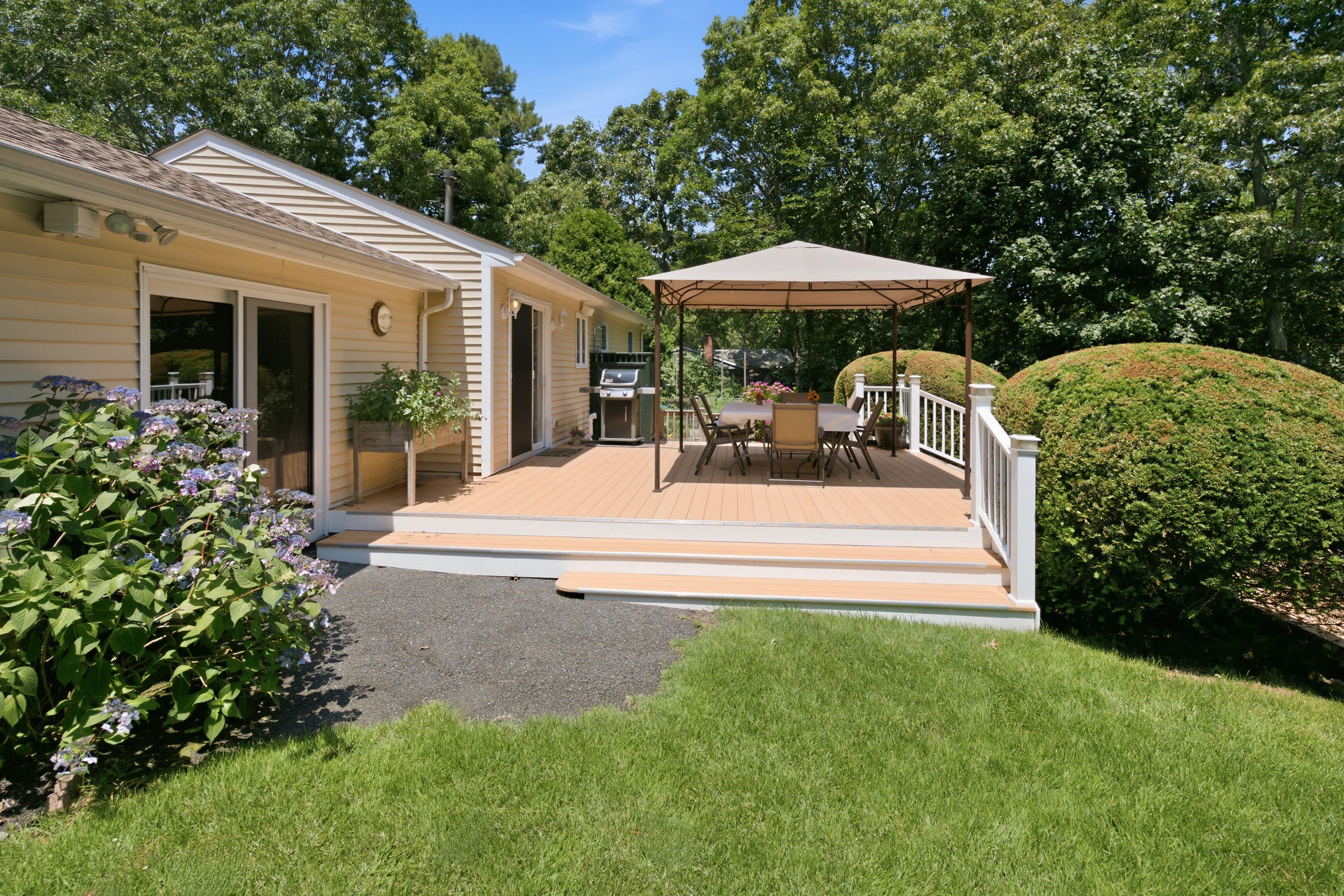  5 Columbine Avenue, Hampton Bays, NY, 11946 - 物件實景