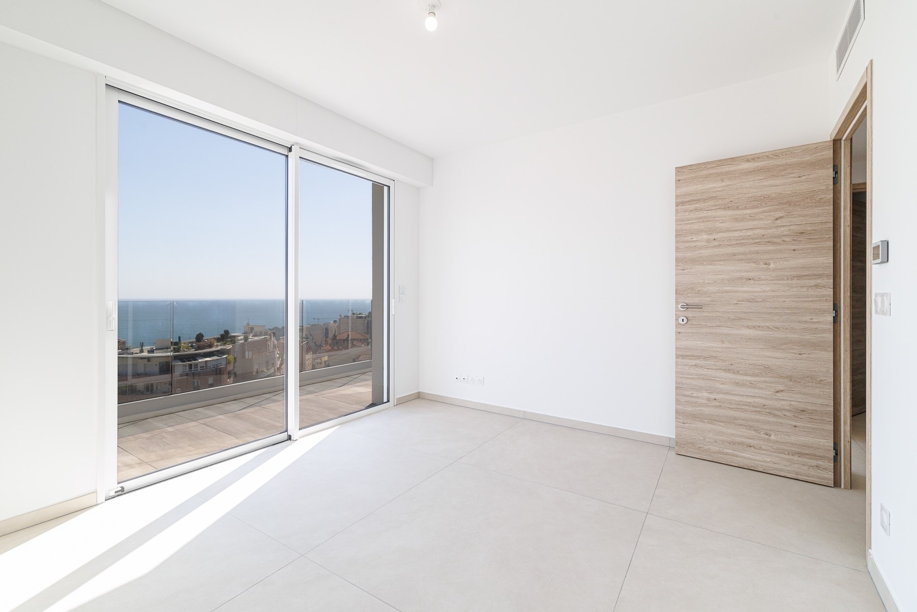  Beausoleil three bedroom apartment 134 sqm top floor private rooftop terrace ne… - 物件實景