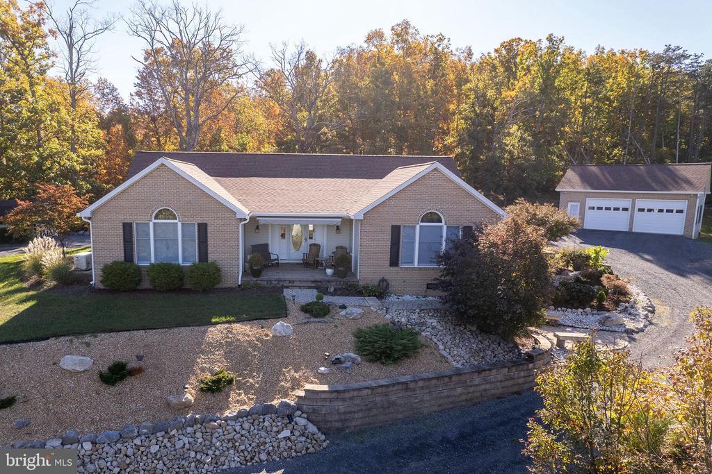 Strasburg, Virginia, 22657, United States, 2 Bedrooms Bedrooms, ,2 BathroomsBathrooms,Residential,For Sale,1996820