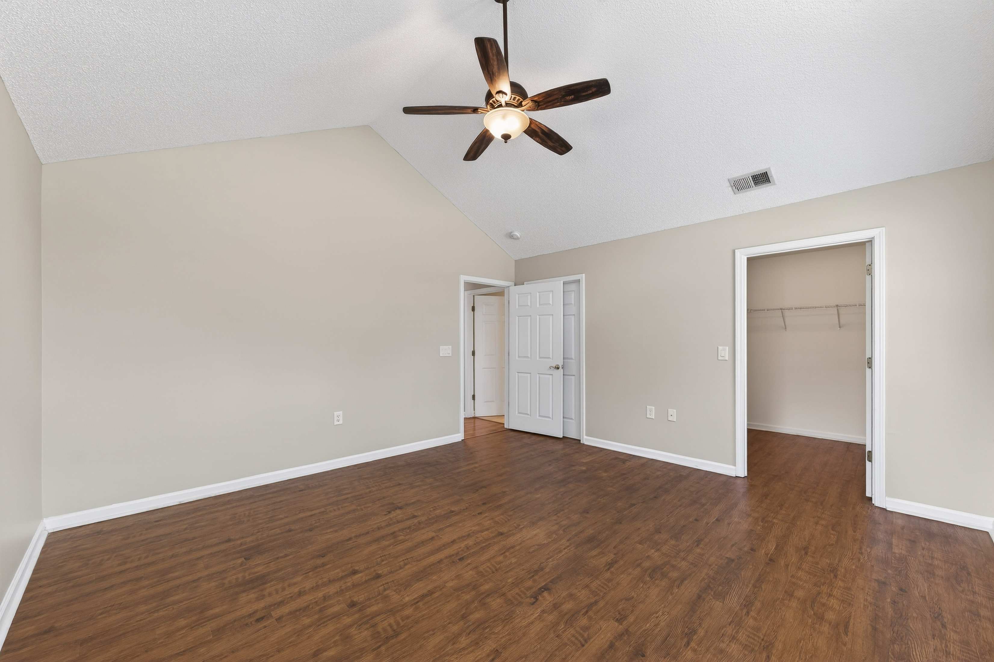  Welcome to this Virtually Maintenance-Free Ranch - 物件實景