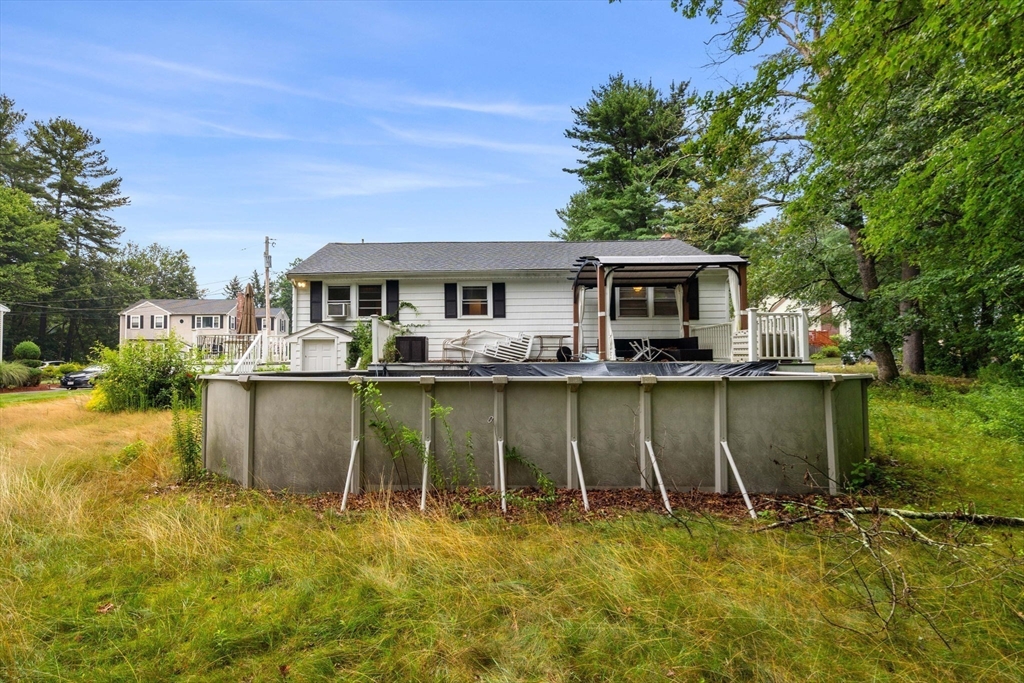 Tewksbury, Massachusetts, 01876, United States, 3 Bedrooms Bedrooms, ,1 BathroomBathrooms,Residential,For Sale,1918514
