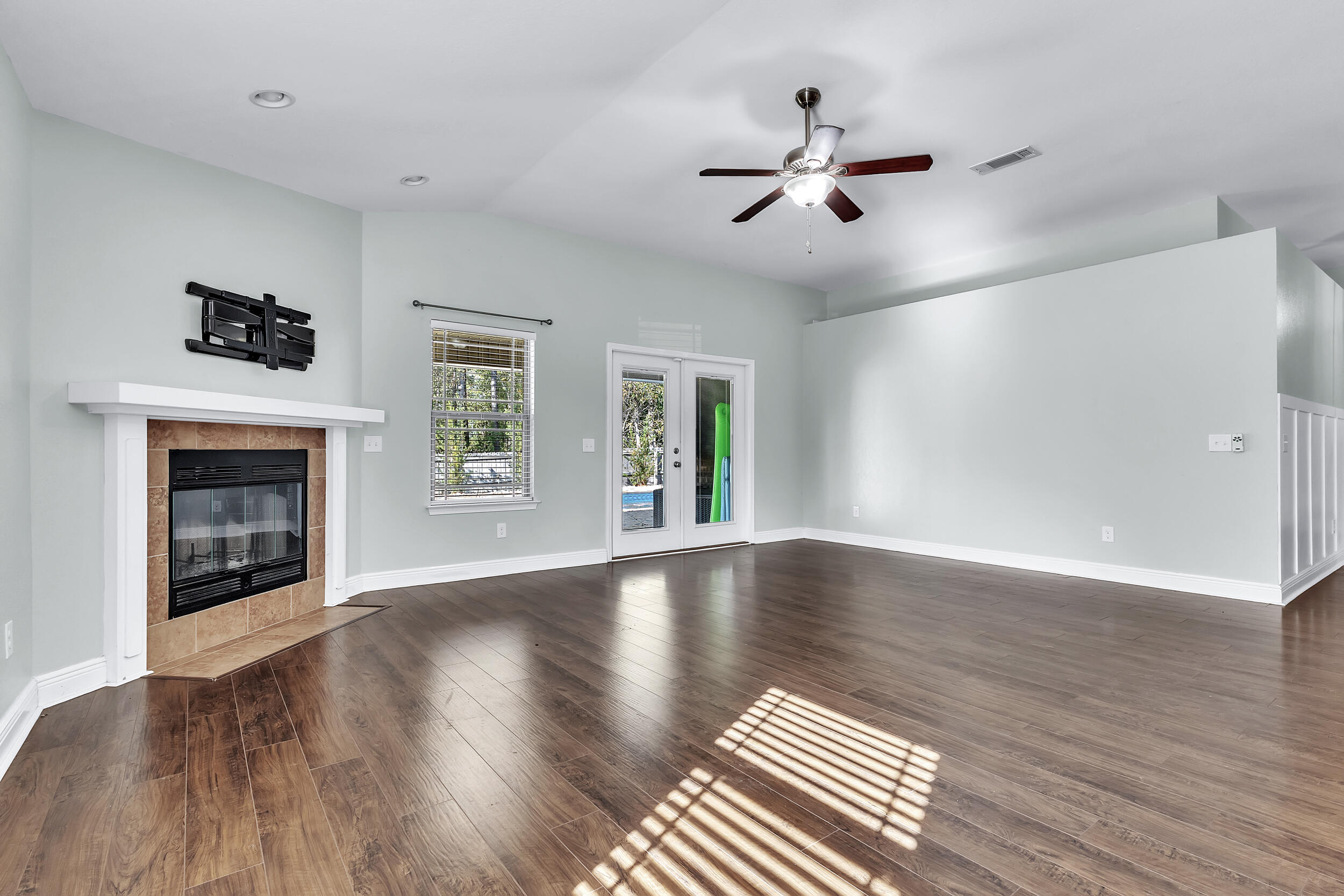 Pace, Florida, 32571, United States, 4 Bedrooms Bedrooms, ,3 BathroomsBathrooms,Residential,For Sale,2003457