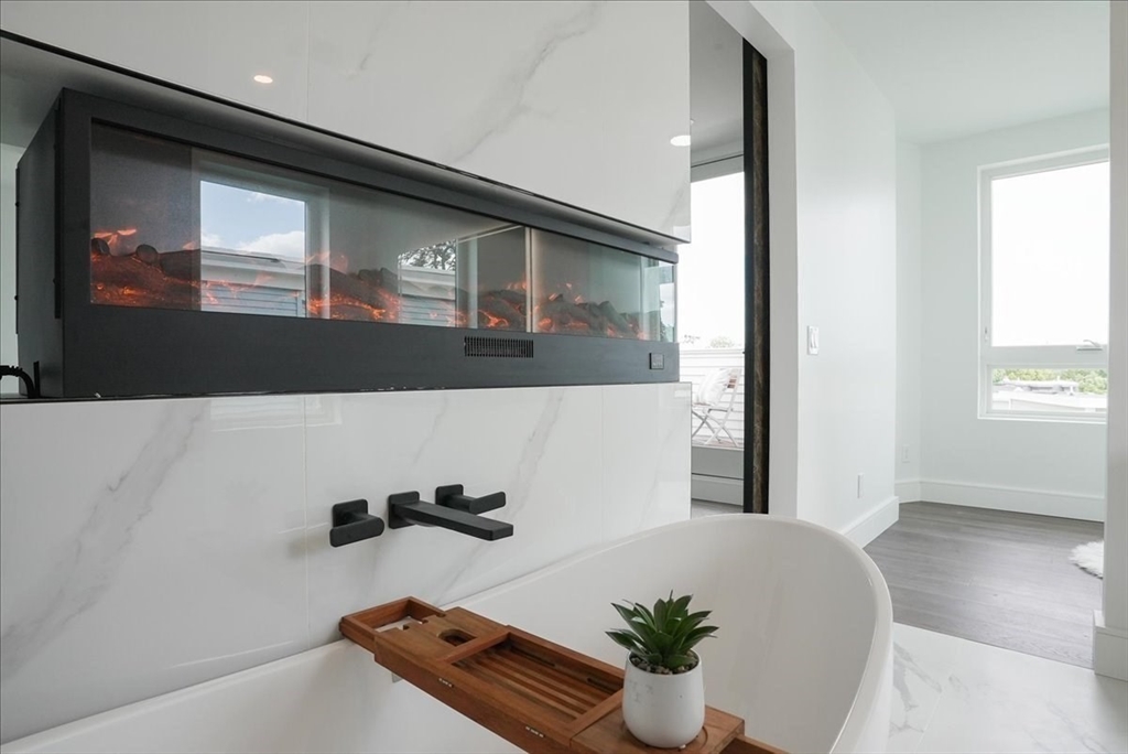 Boston, Massachusetts, 02125, United States, 4 Bedrooms Bedrooms, ,3 BathroomsBathrooms,Residential,For Sale,1975073