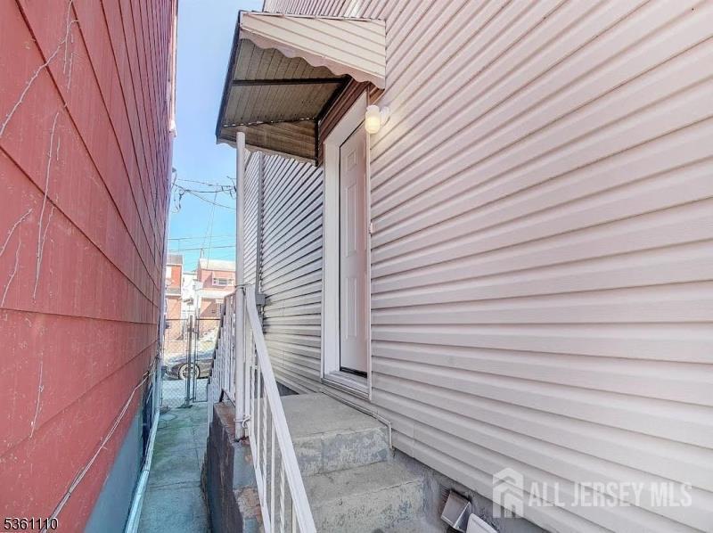 Jersey City, New Jersey, 07305, United States, ,Residential,For Sale,1918469