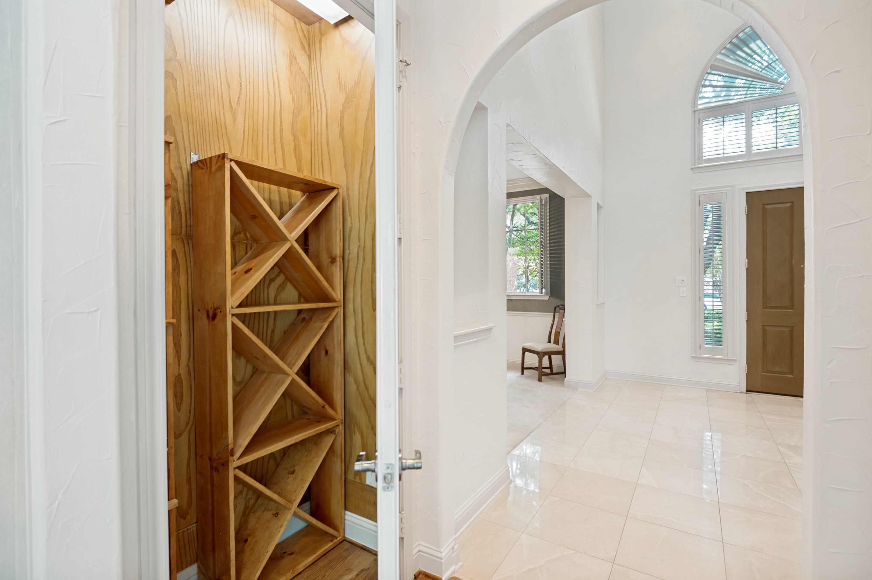  Excellent Opportunity on Edith Court in Midway Hollow - 物件實景