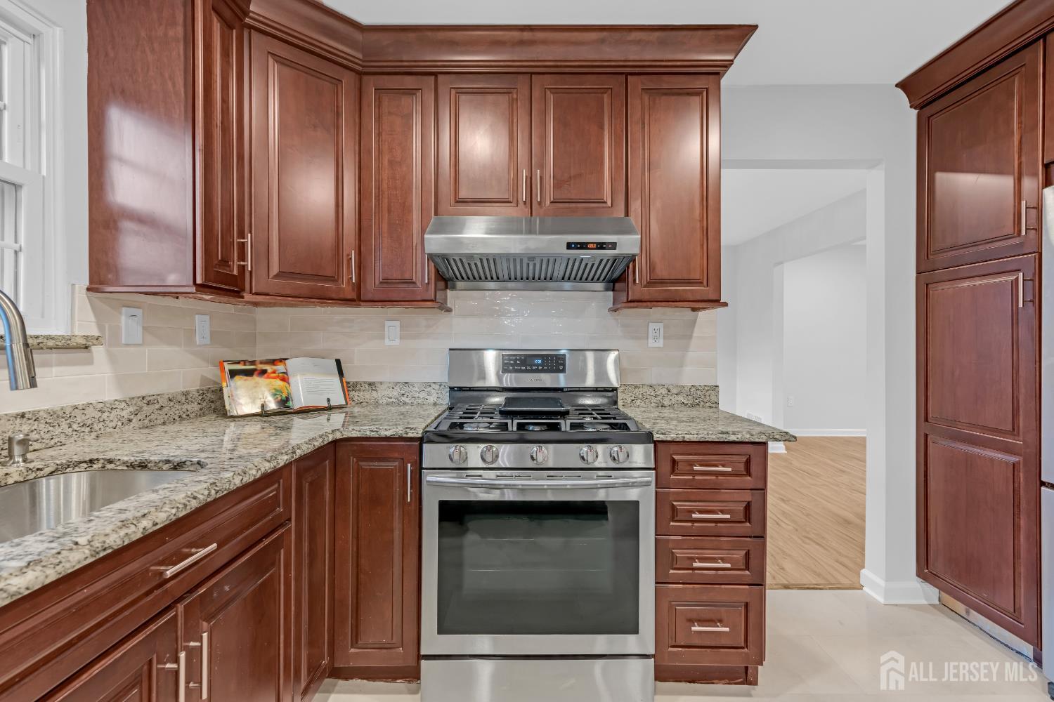 East Brunswick, New Jersey, 08816, United States, 3 Bedrooms Bedrooms, ,3 BathroomsBathrooms,Residential,For Sale,2001983