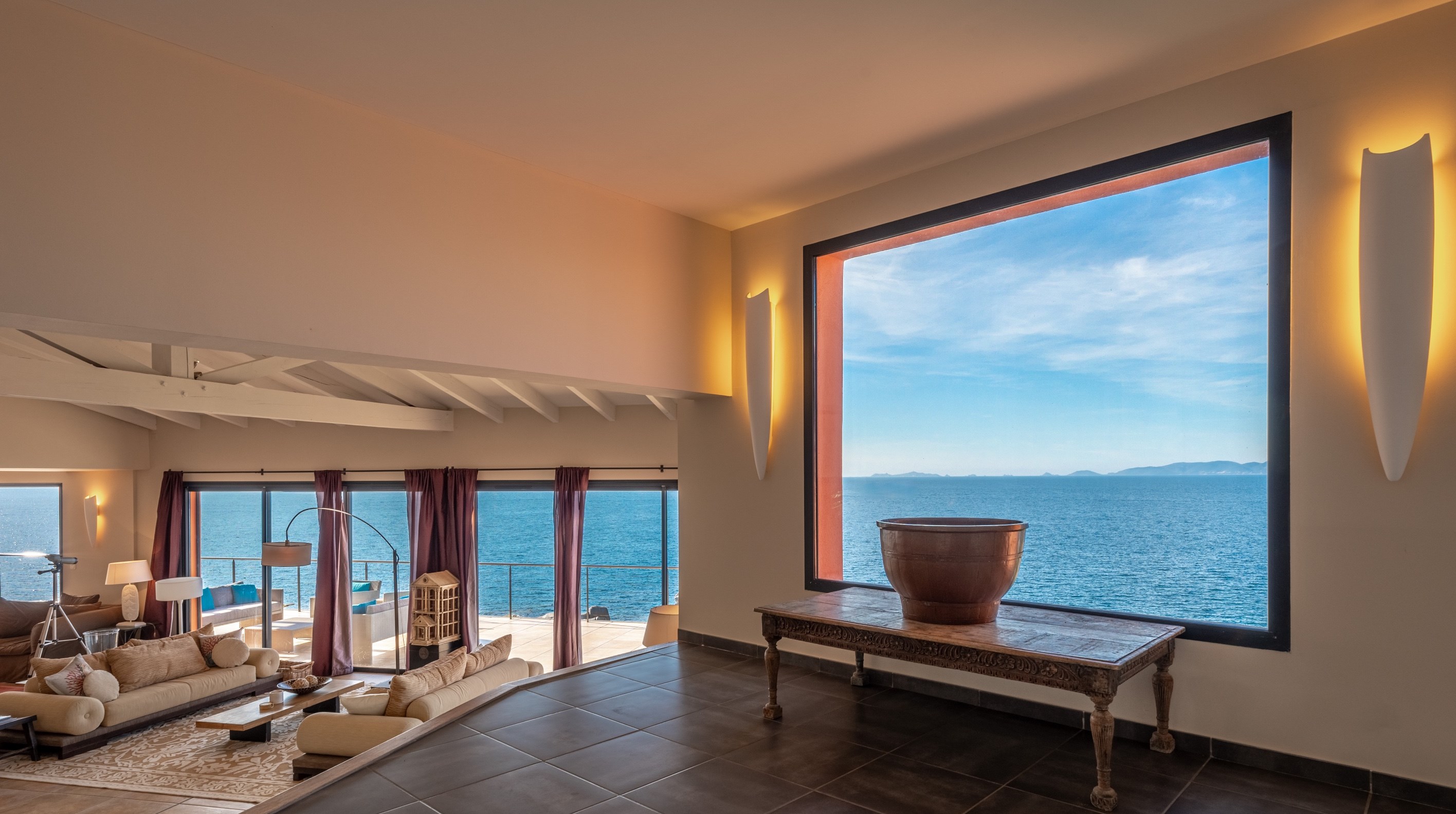  Luxury waterfront villa, pool and sea view at Coti-Chiavari / Gulf of Ajaccio -… - 物件實景