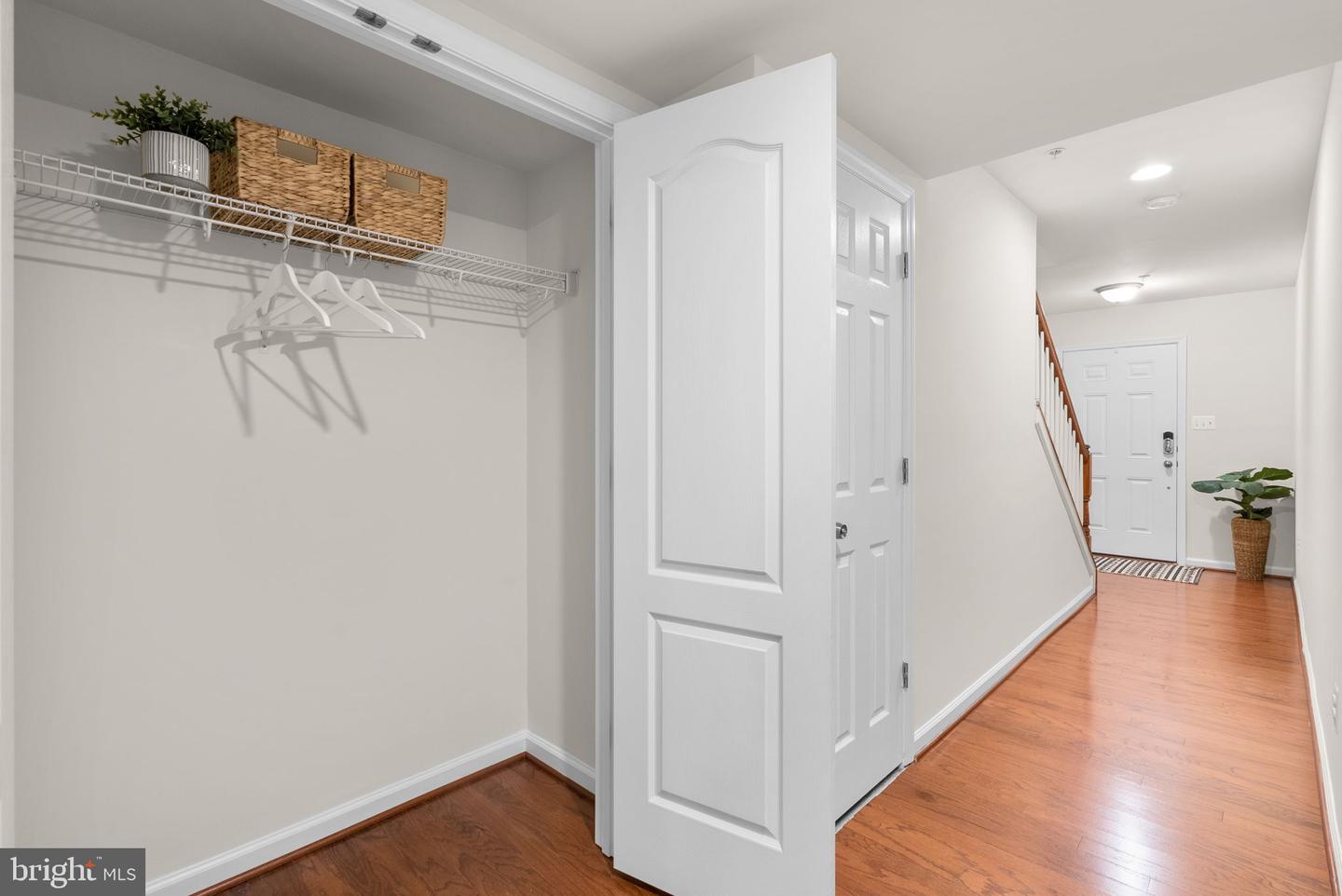 Elkridge, Maryland, 21075, United States, 4 Bedrooms Bedrooms, ,4 BathroomsBathrooms,Residential,For Sale,2002050